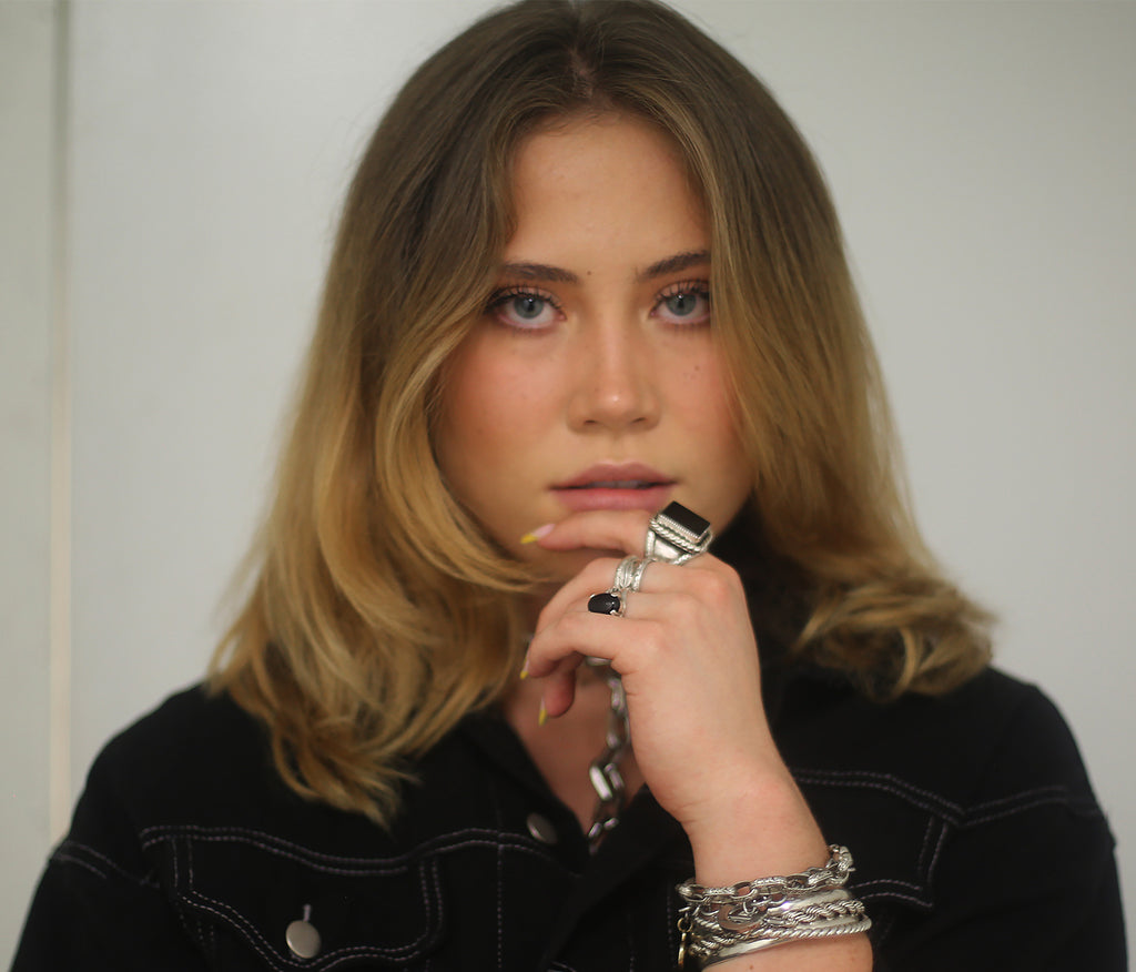 SINGER MADI WOLF IN AMAN ITOMI JEWELRY