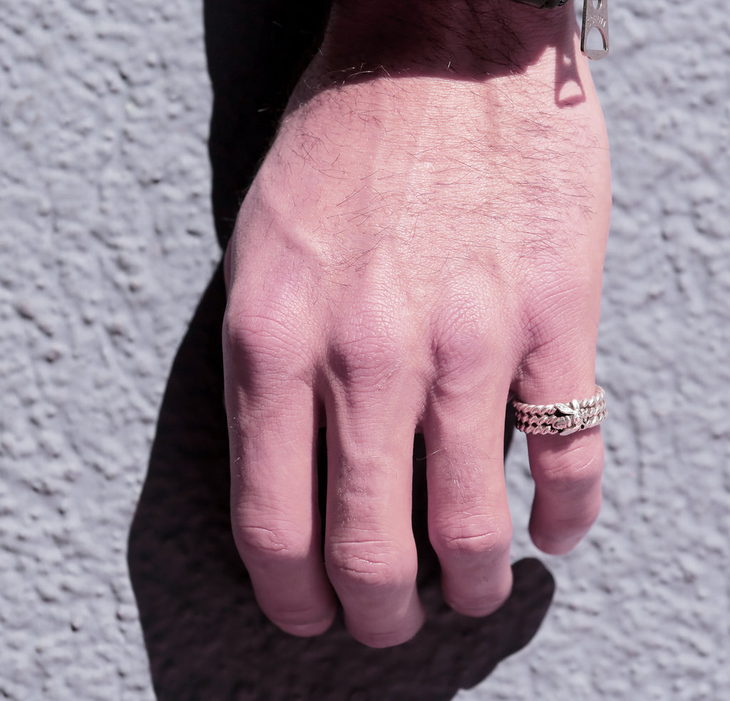 STERLING SILVER TWISTED BEE RING